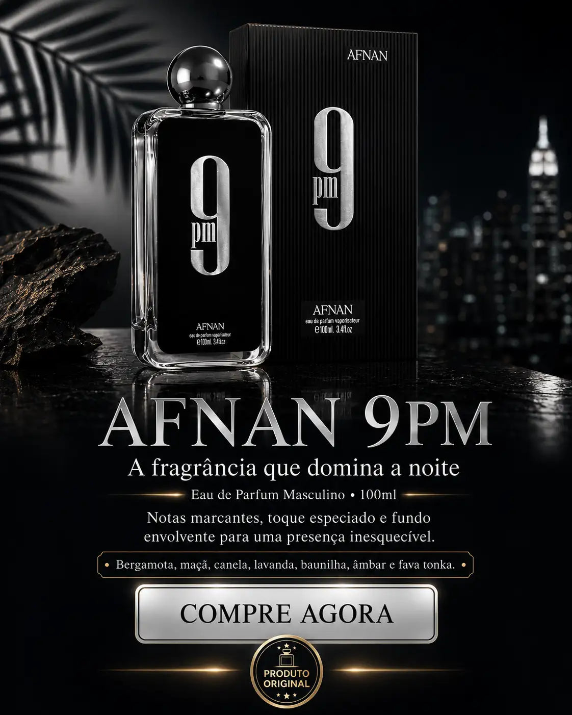 Uma elegante garrafa de vidro transparente com tampa prateada metálica e etiqueta preta com o logotipo “9pm”.