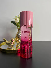 Garrafa vibrante de vidro rosa e vermelho para body splash so candid masion alhambra com tampa e base frisadas