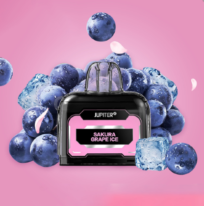 Carrinho refil maxbar jupiter 2 10k puffs com vape pen preto sabor sakura grape ice cercado por mirtilos e cubos de gelo