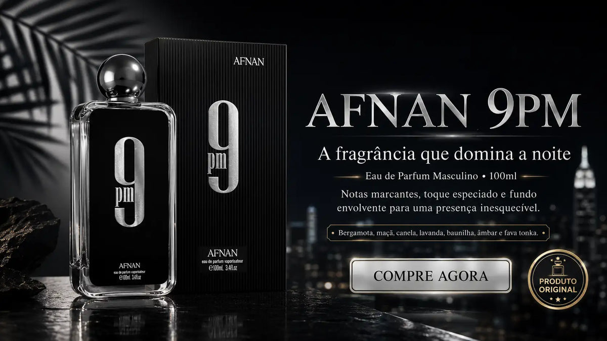 Uma garrafa de vidro transparente e elegante com tampa prateada e rótulo preto, apresentando ’9pm’ em fonte branca negrita.