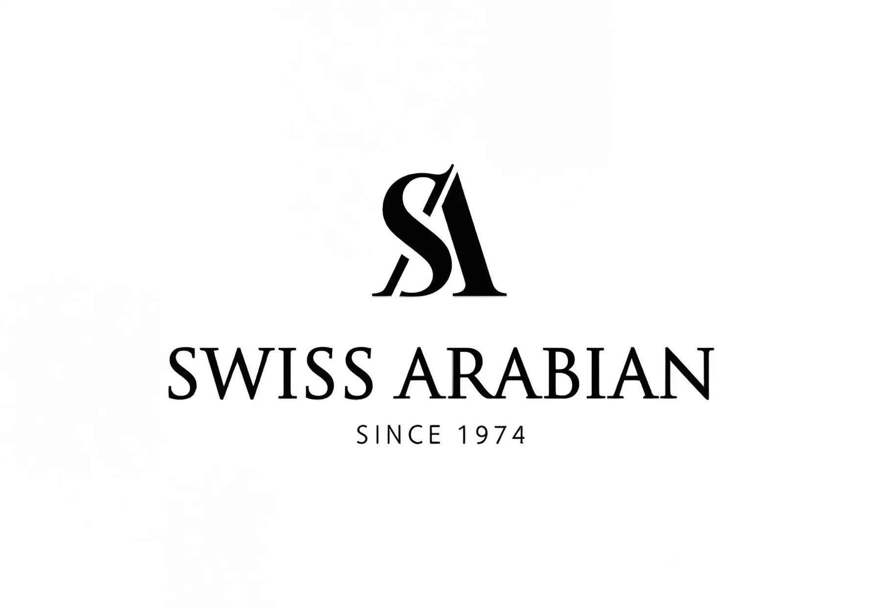 Logo Swiss Arabian com um monograma 'sa' estilizado em preto acima do nome da marca em fonte serifada em negrito, com 'desde 1974' abaixo.