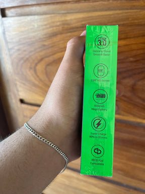 Caixa retangular verde vibrante do vaporesso xros 5 para dispositivo creek 3.0 com texto branco e ícones de especificações