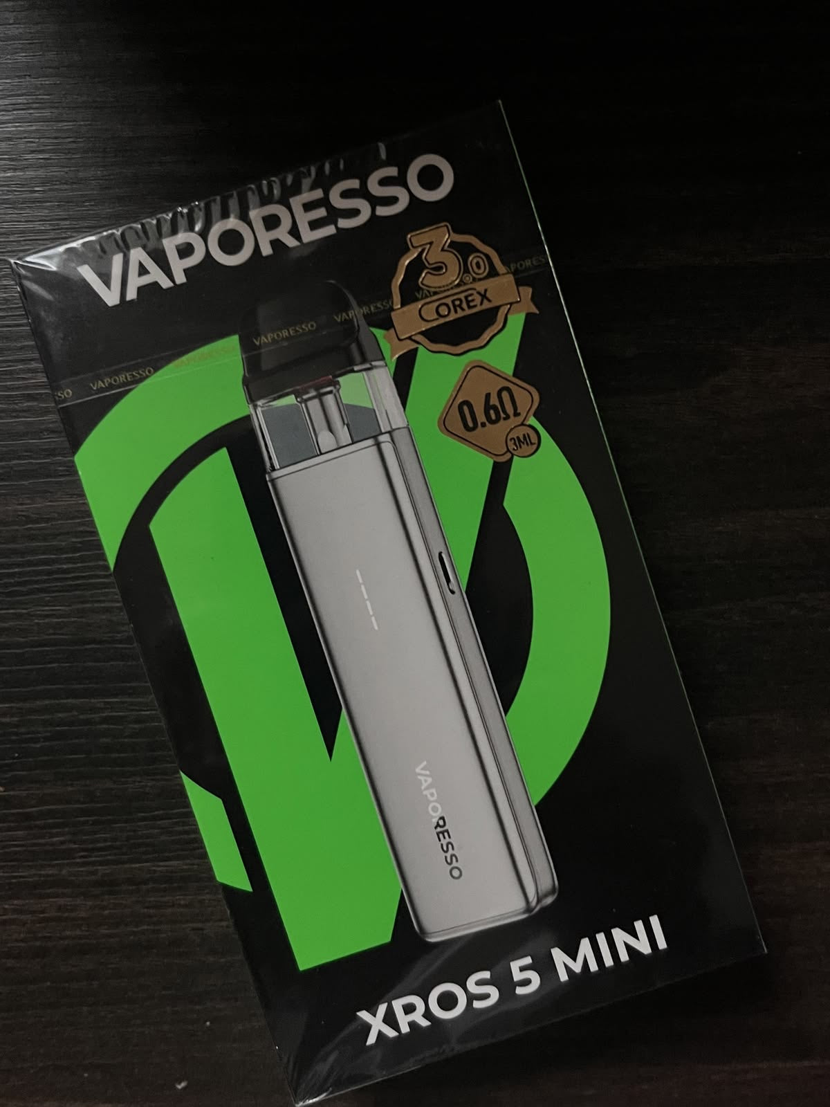Silver vaporesso xros 5 mini vape pen em embalagem original resistente para uso portátil